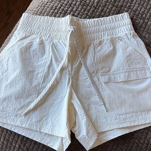 Avalanche Women's Ivory Drawstring Athletic Shorts